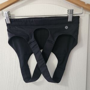 Lululemon black criss cross sports bra